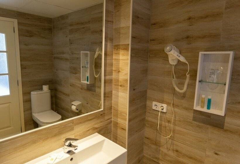 スタンダードルーム, R2 Veronica