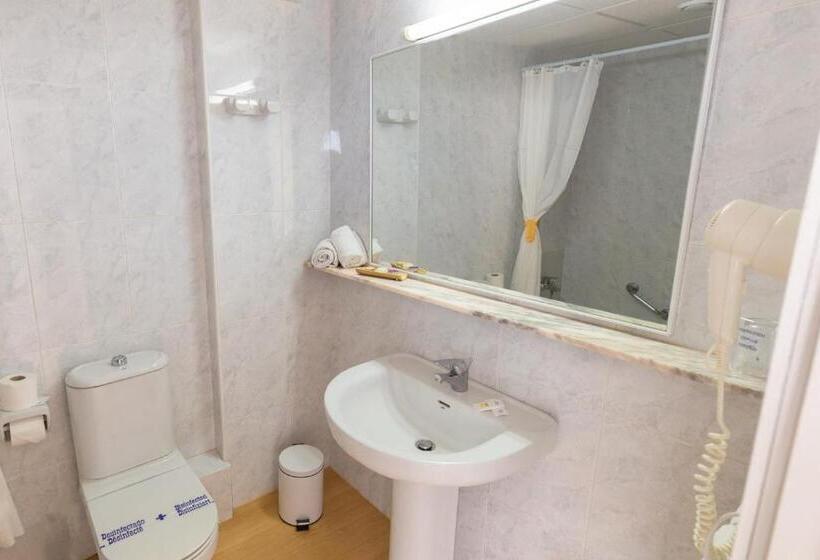 バルコニー付きスタンダードルーム, R2 Veronica