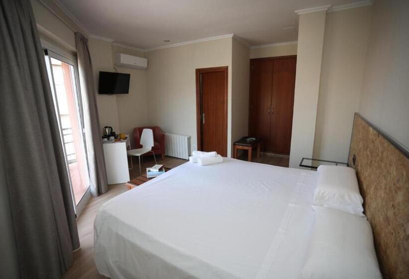 غرفة سوبيريور سرير كينج, Ramis