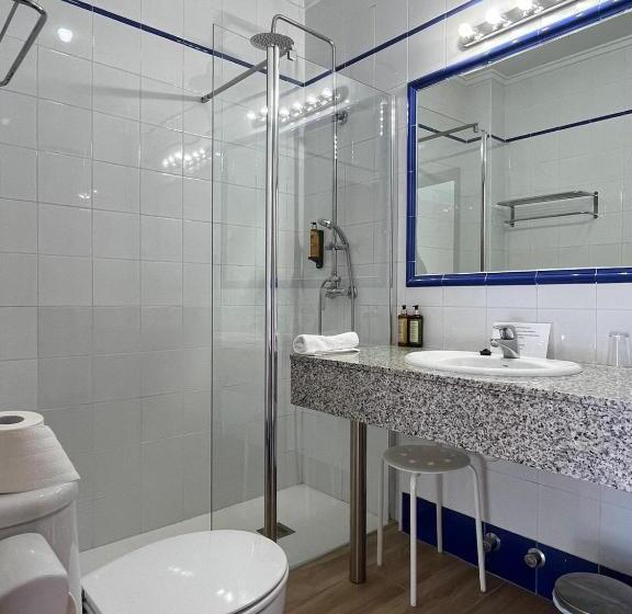 غرفة سوبيريور سرير كينج, Ramis