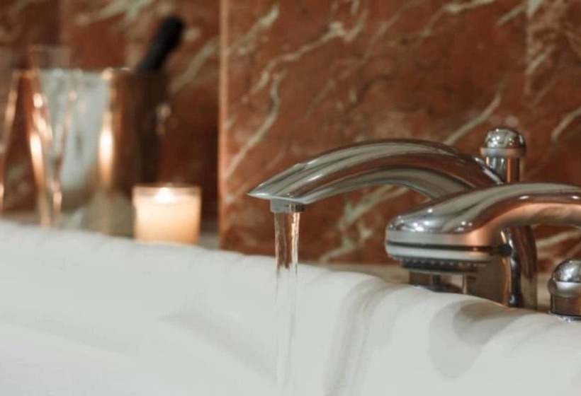 سوییت, Restaurante Emilio