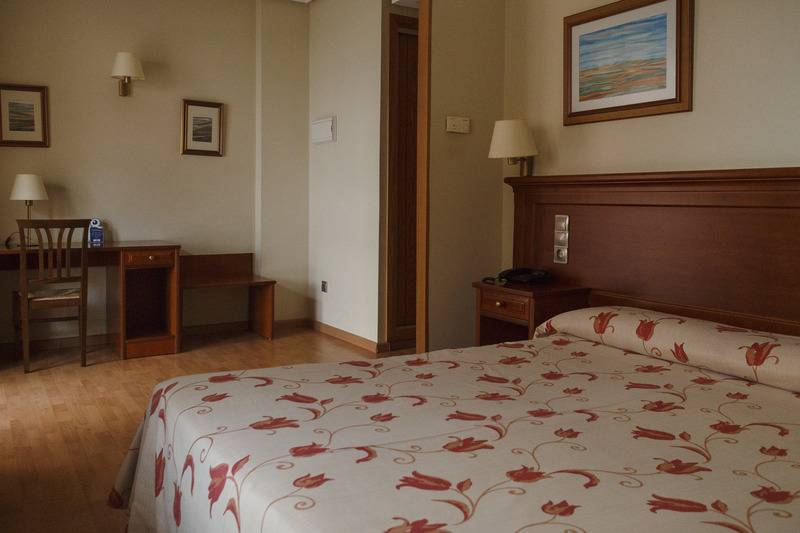 اتاق استاندارد, Restaurante Emilio