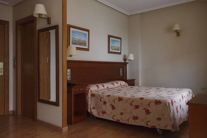 اتاق استاندارد, Restaurante Emilio