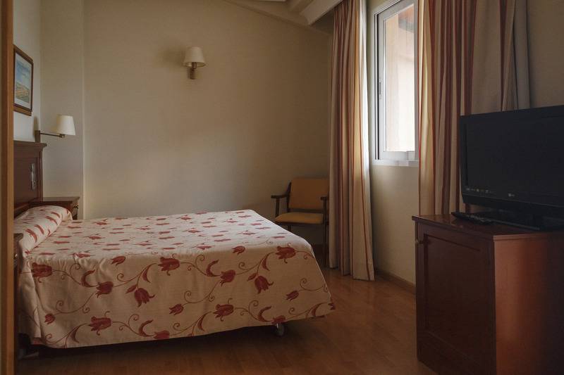 اتاق استاندارد, Restaurante Emilio