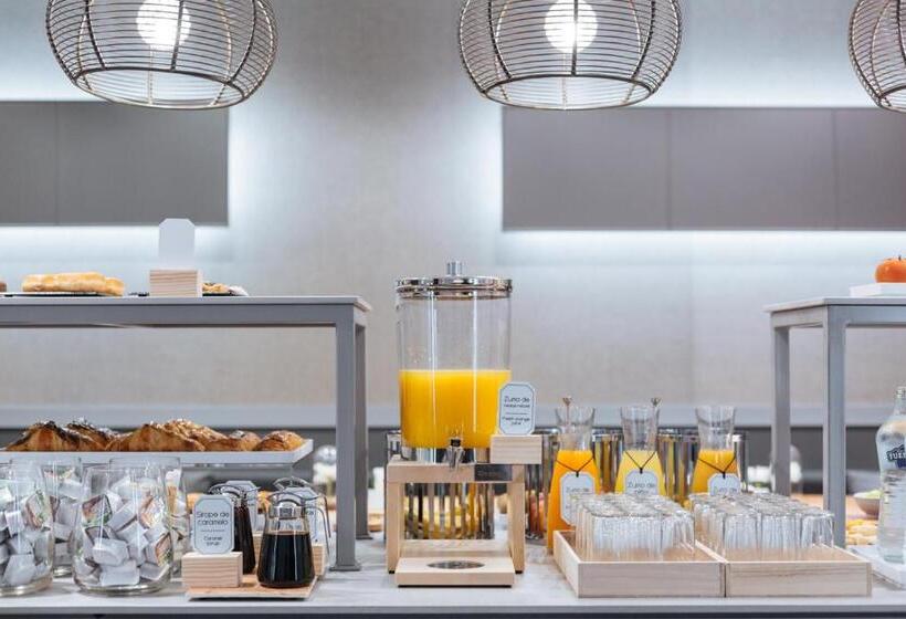 월풀욕조 주니어 스위트, Santa Cruz