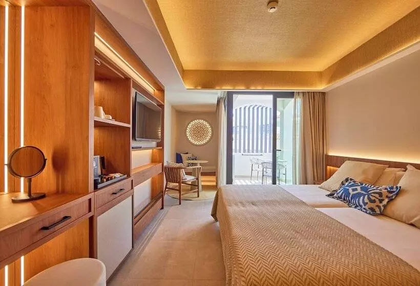 اتاق استاندارد با چشمانداز باغ, Universal Grand Leon & Spa