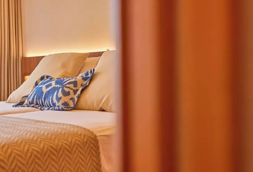 اتاق استاندارد با چشمانداز باغ, Universal Grand Leon & Spa
