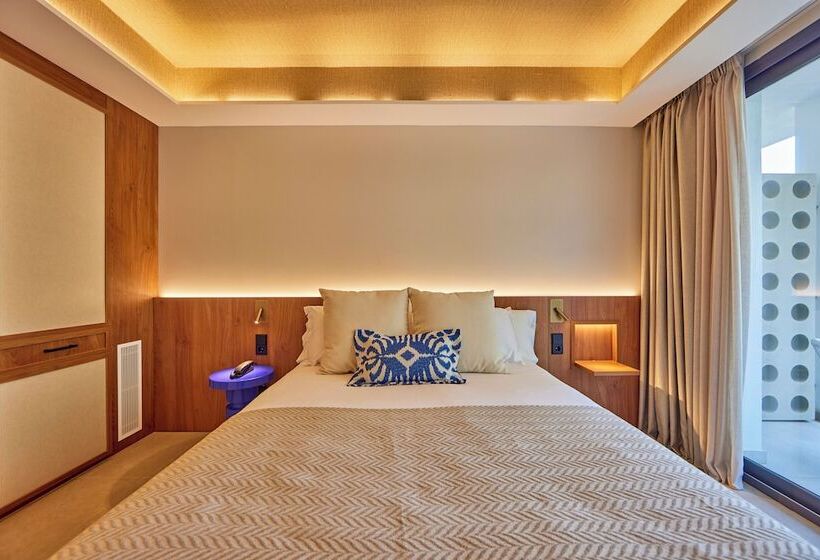 اتاق استاندارد یک نفره, Universal Grand Leon & Spa