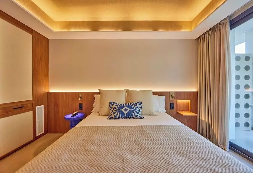 اتاق استاندارد یک نفره, Universal Grand Leon & Spa