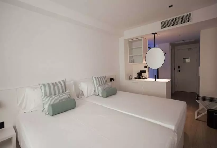 ベーシックルーム, Villa España