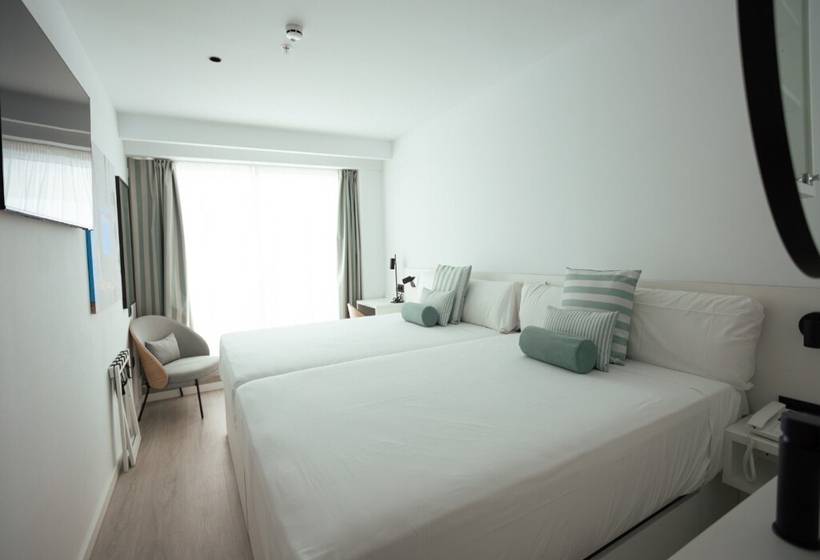 חדר בסיסי, Villa España