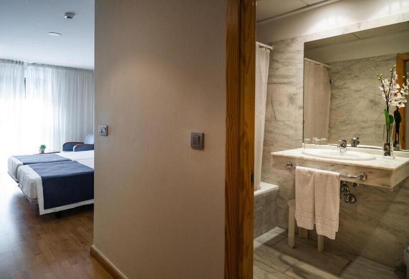 غرفة قياسية ثلاثية, Villa San Juan