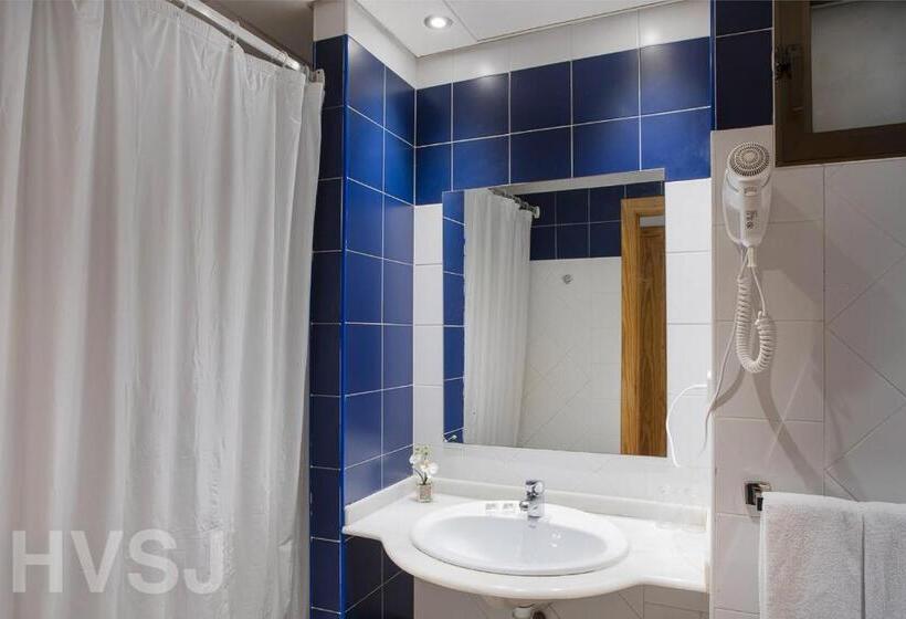 غرفة قياسية ثلاثية, Villa San Juan