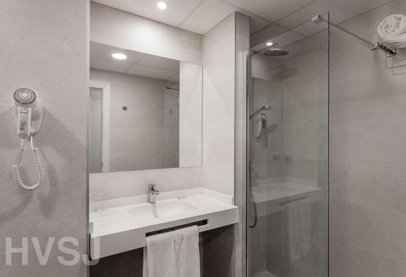 غرفة قياسية, Villa San Juan