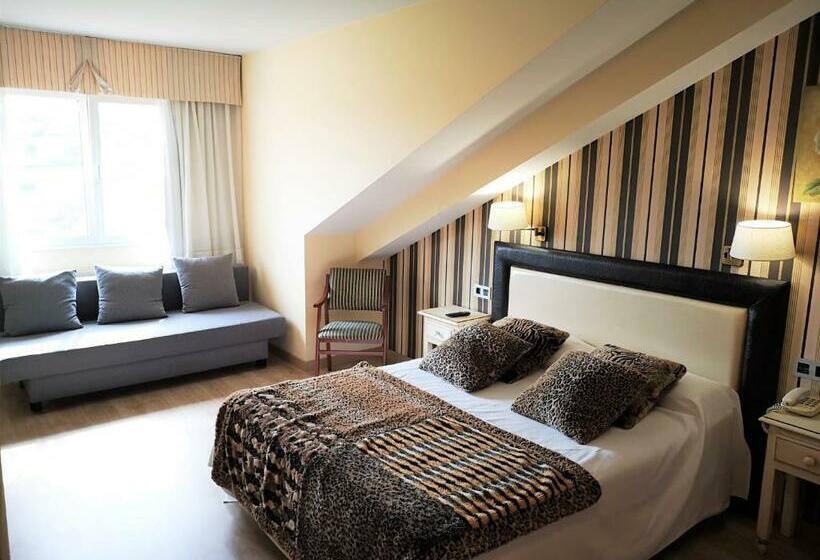 Семейный Номер, Y Casona El Carmen