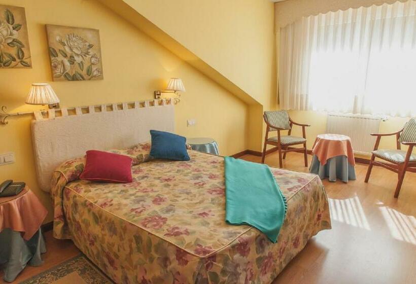 Семейный Номер, Y Casona El Carmen