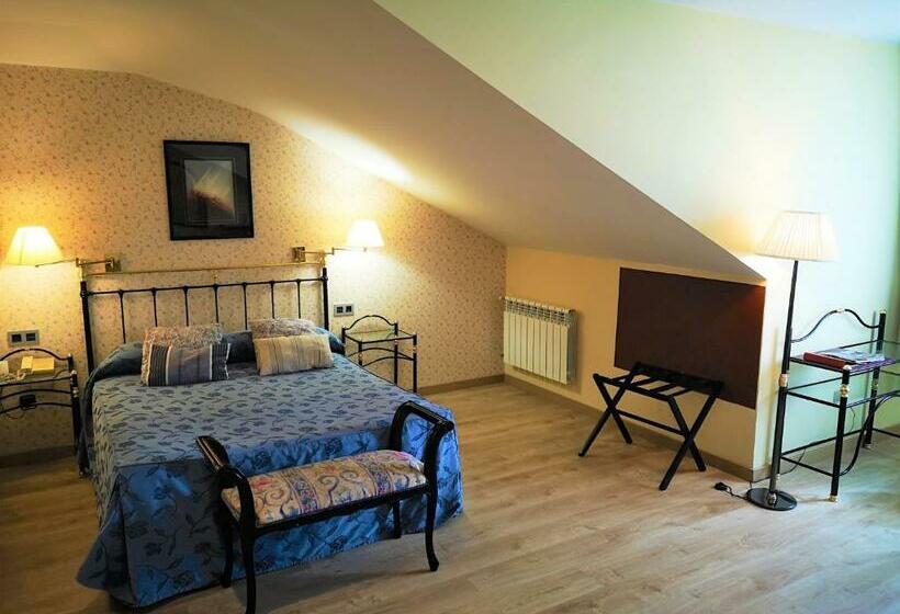 اتاق لوکس خانوادگی, Y Casona El Carmen