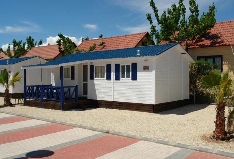 בקתה סטנדרטית, La Marina Resort