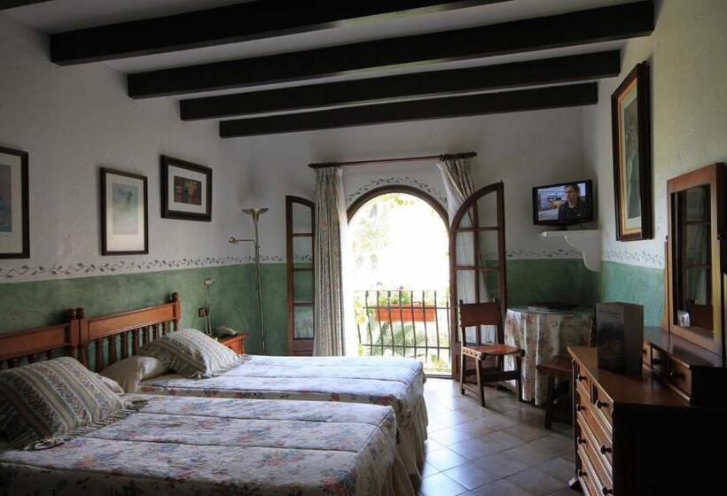 Quarto standart vista jardim, Petit Hotel Ses Rotges   Only Adults