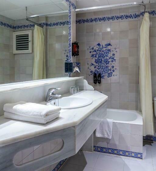 标准单人间, Playasol