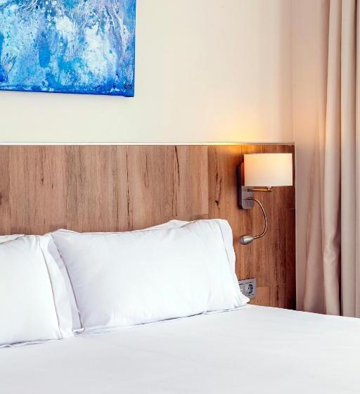 小型套房, Playasol