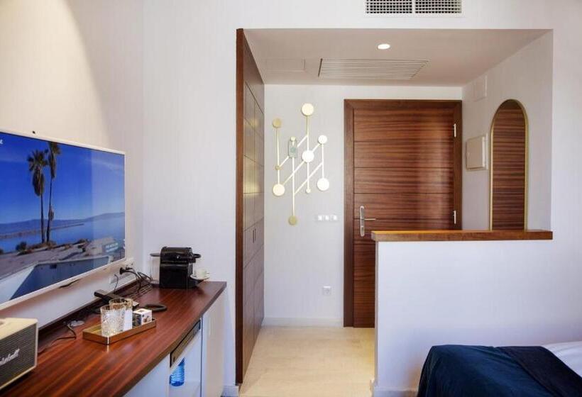 Standard Single Room, Portixol Hotel & Restaurant