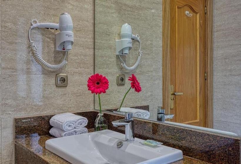 غرفة قياسية, Playavera