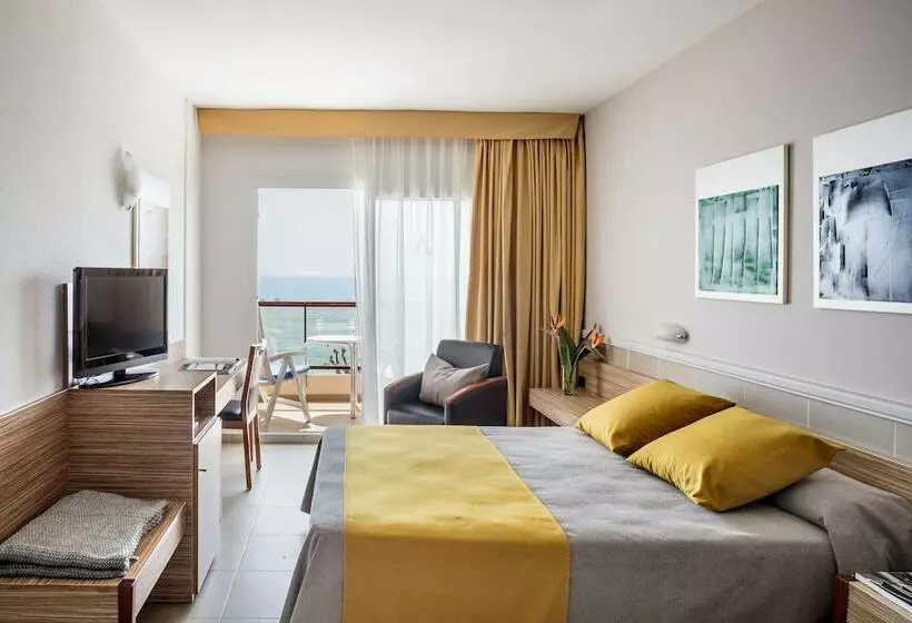 اتاق پریمیوم سه تخته, Aqua Hotel Promenade & Spa 4 Sup*