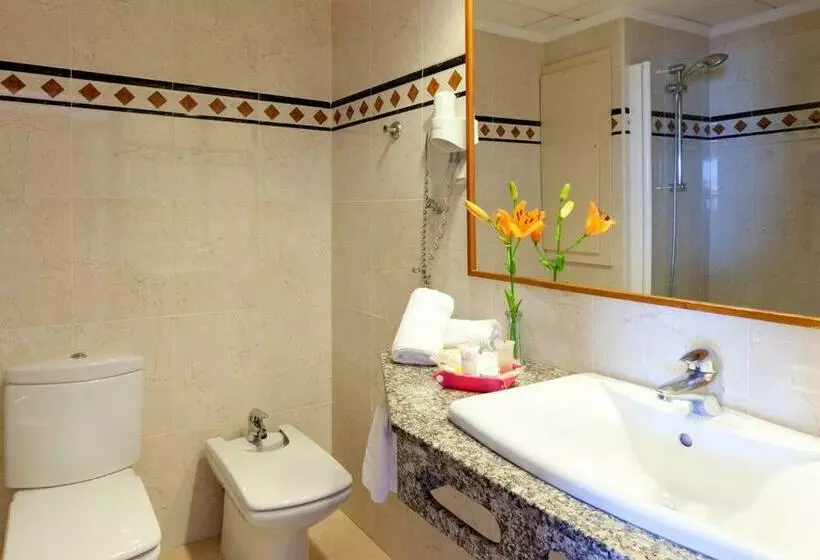 اتاق استاندارد با چشم‌انداز دریا, Bellamar Hotel Beach & Spa