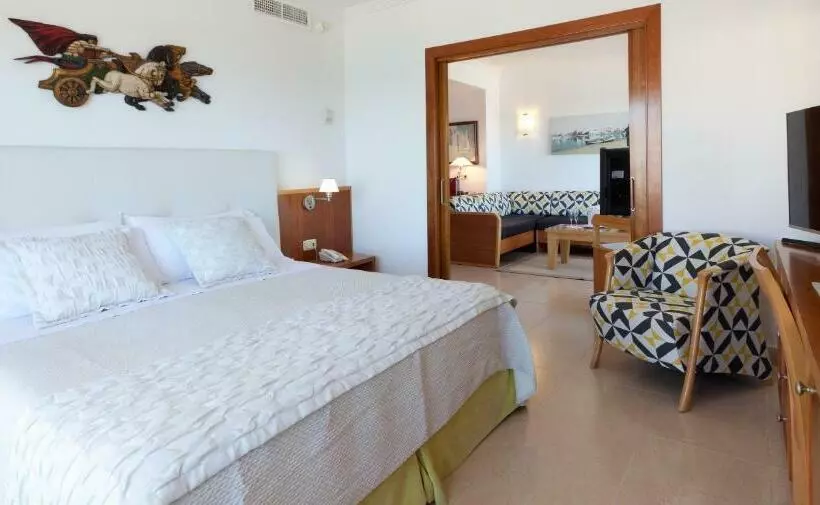 سوییت با چشم‌انداز دریا, Bellamar Hotel Beach & Spa