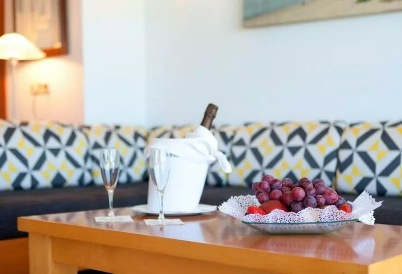 سوییت با چشم‌انداز دریا, Bellamar Hotel Beach & Spa
