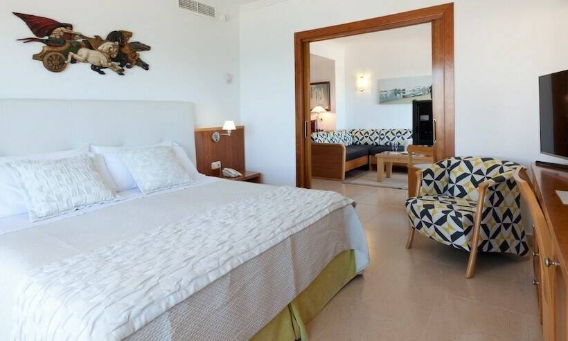سوییت با چشم‌انداز دریا, Bellamar Hotel Beach & Spa