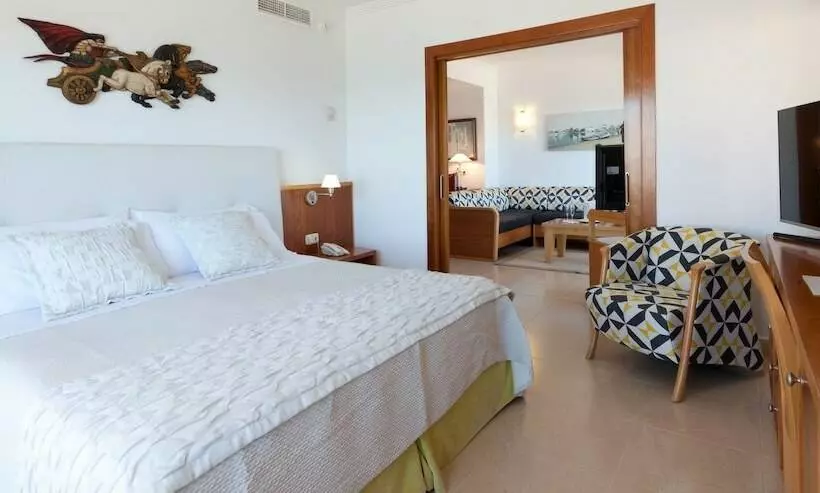 سوییت با چشم‌انداز دریا, Bellamar Hotel Beach & Spa