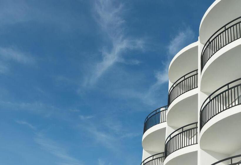 استودیوی استاندارد, Cenit & Apts. Sol Y Viento