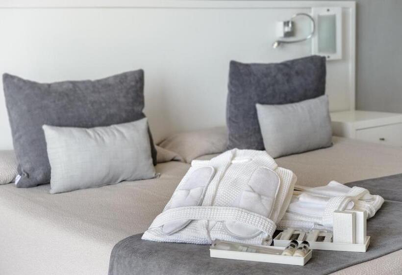 اتاق سوپریور با چشم‌انداز دریا, Cenit & Apts. Sol Y Viento