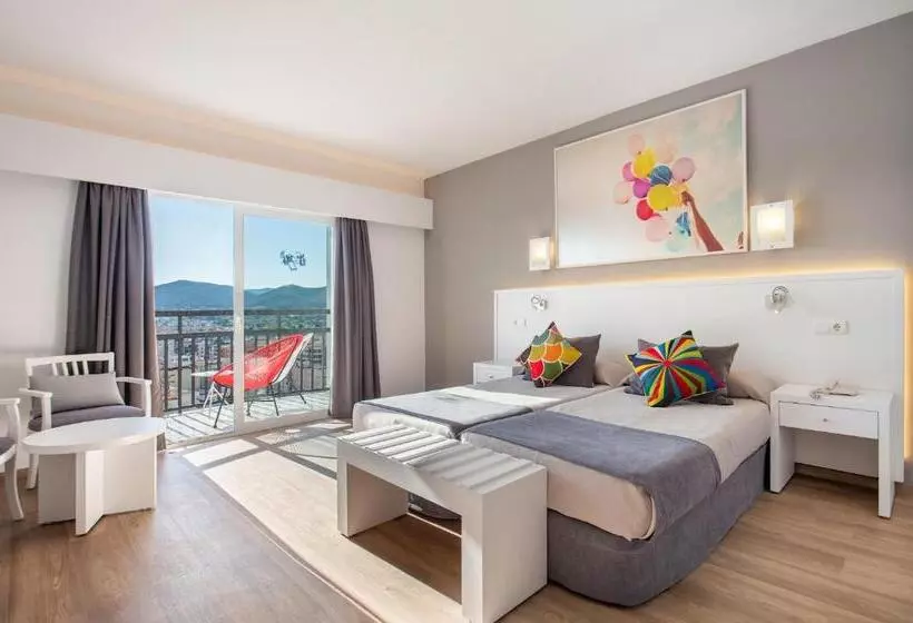 サイドオーシャンビュースタンダードルーム, Hotel Cenit & Apts Sol y Viento