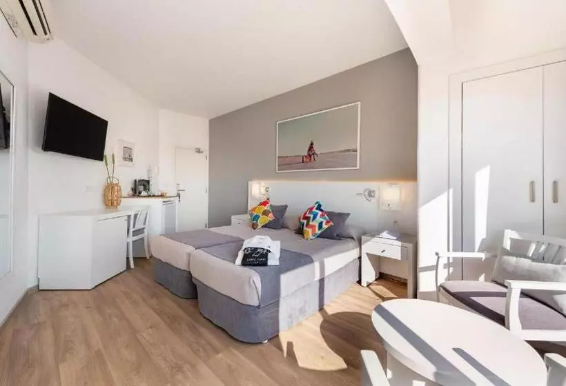 テラス付スーペリアルーム, Hotel Cenit & Apts Sol y Viento