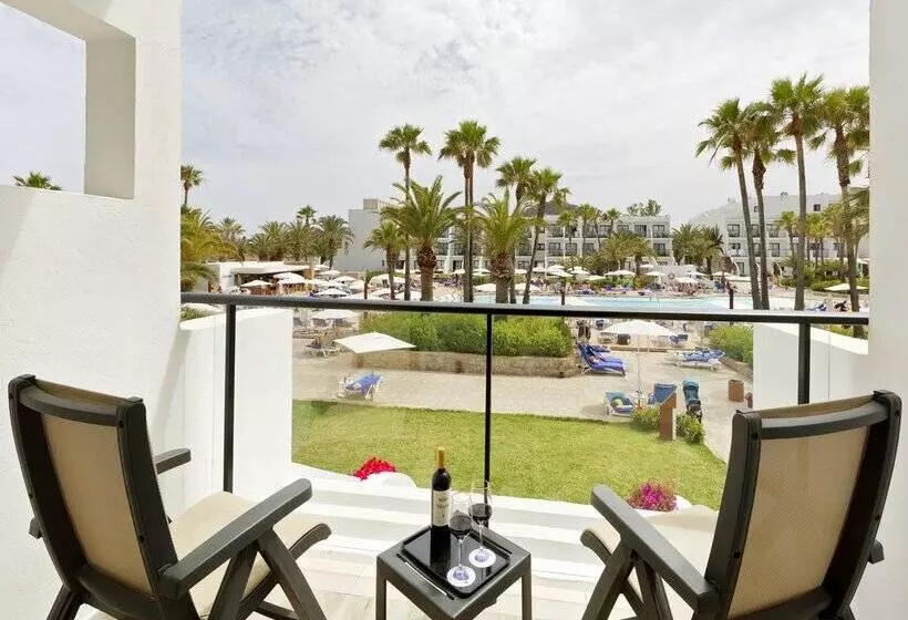 プールの見えるデラックスルーム, Grand Palladium White Island Resort & Spa