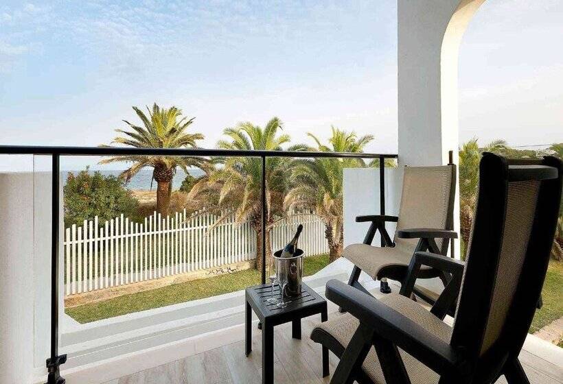 اتاق لوکس با چشم‌انداز دریا, Grand Palladium White Island Resort & Spa