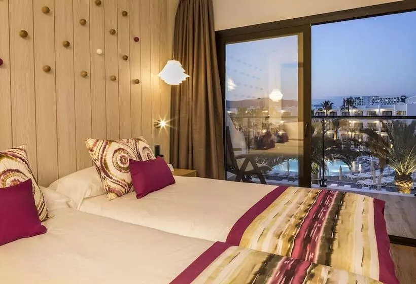 デラックスルーム, Grand Palladium White Island Resort & Spa
