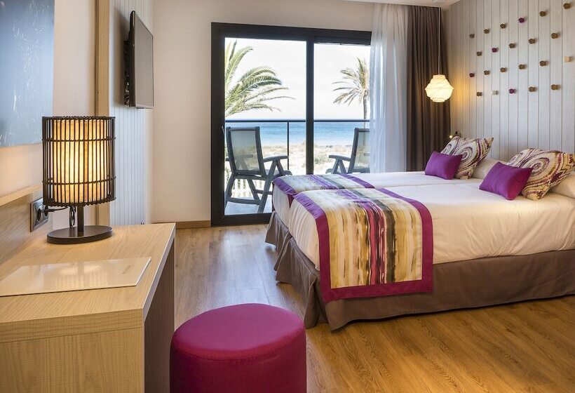 اتاق لوکس با چشم‌انداز دریا, Grand Palladium White Island Resort & Spa