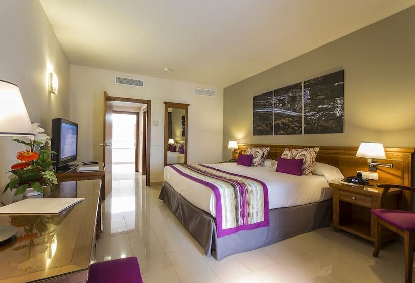اتاق استاندارد, Grand Palladium White Island Resort & Spa