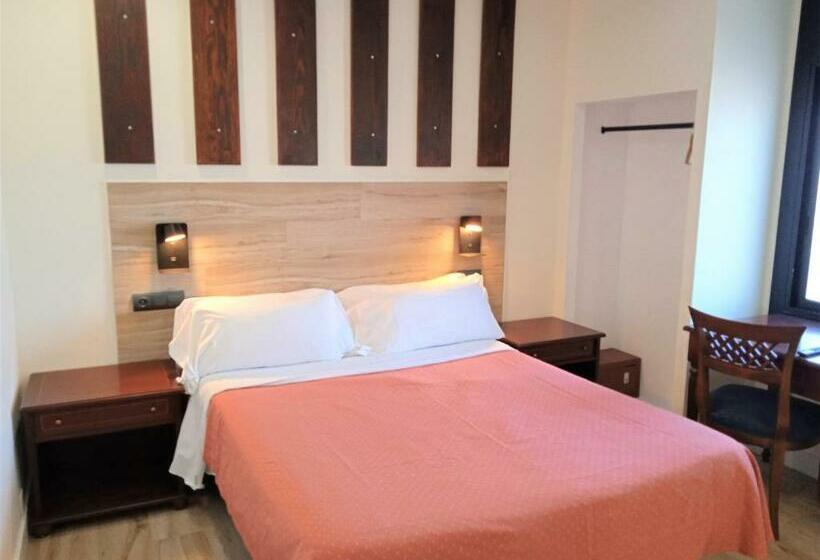 غرفة قياسية, 153