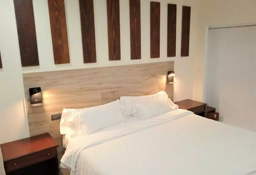Standard 4-Bettzimmer mit Balkon, 153