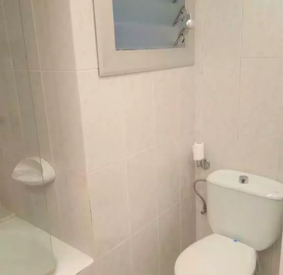 Standard 4-Bettzimmer mit Balkon, 153