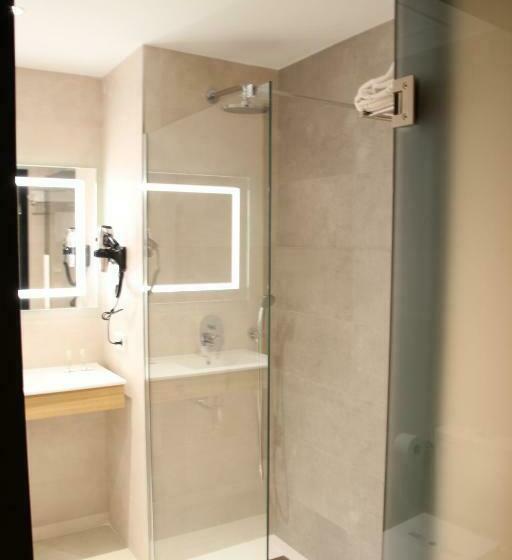 اتاق اجرایی, Alcantara