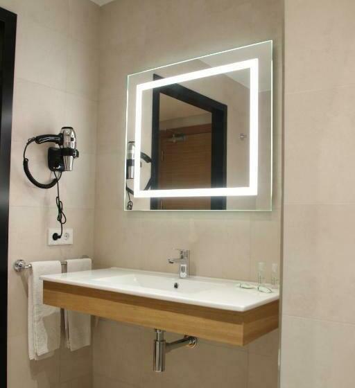 اتاق اجرایی یک تخته, Alcantara