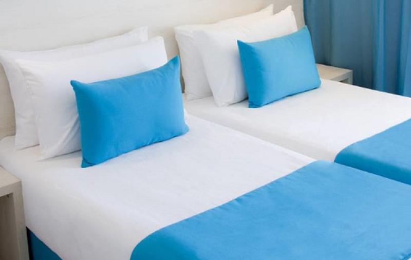 标准三人间, ALEGRIA Maripins