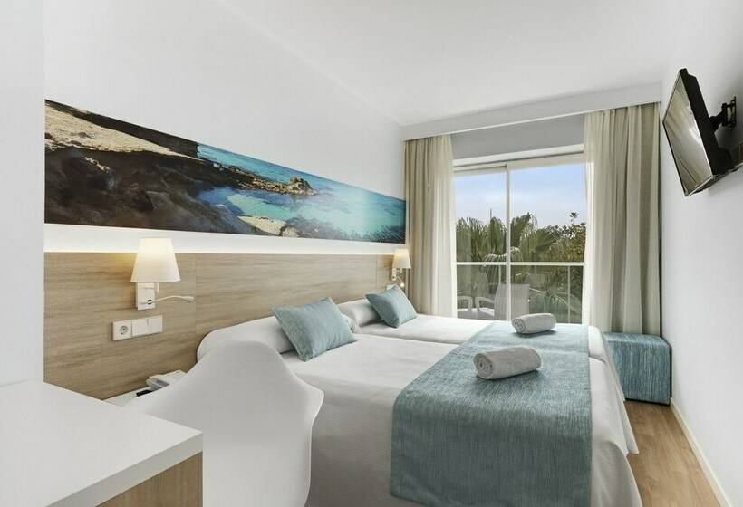 חדר משפחתי, Alua Boccaccio