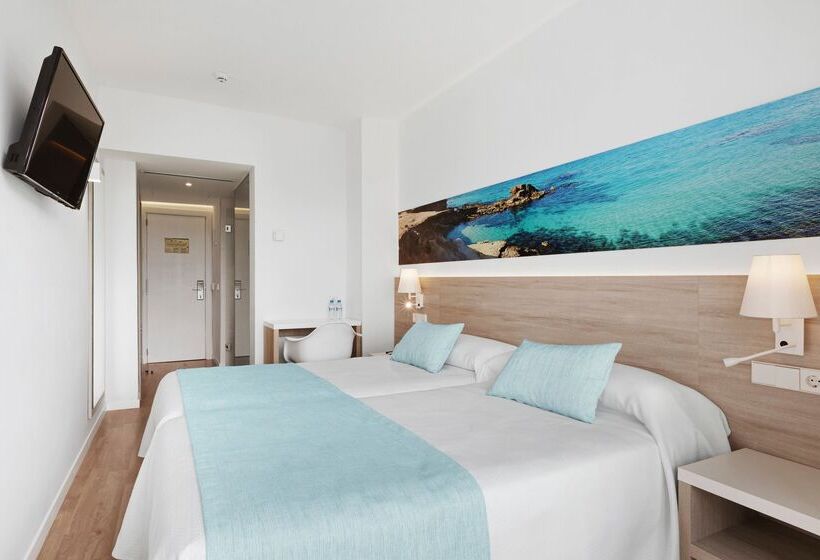 חדר משפחתי, Alua Boccaccio